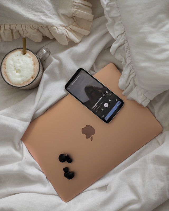 Declutter Your Digital Life for Better Focus